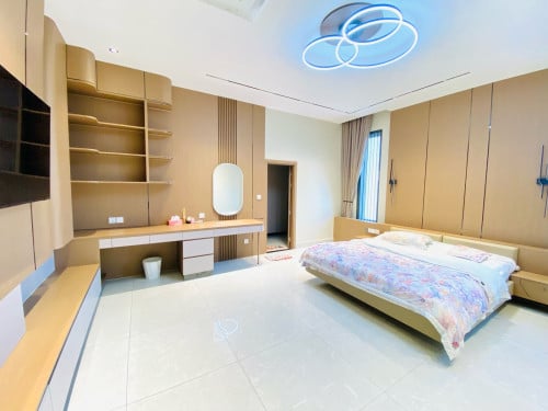 Villa with swimming pool for rent at khan Sen Sok