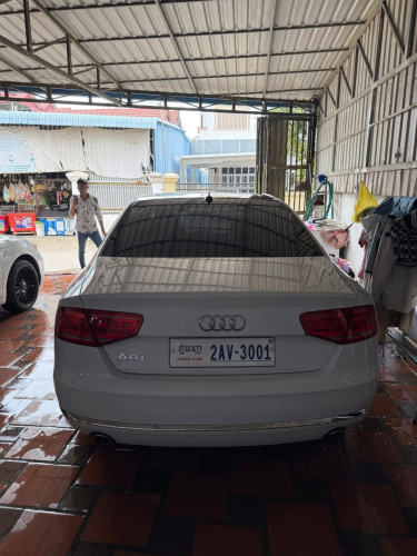 ឡានលក់បងប្អូង