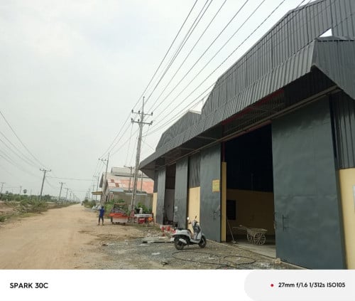 ឃ្លាំងជួល