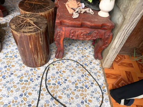 ឈើធ្នង់សុទ្ធលក់ប្រញាលុយចរចាបាន