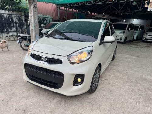 ជាប្រភេទឡានហ្វូលអប់សិនពេញបេីកដំបូល តំលៃត្រូវគ្នារហ្វឺផ្លាកលេខជូន