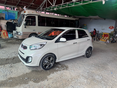 ជាប្រភេទឡានហ្វូលអប់សិនពេញ ត្រូវថ្លៃ គ្នារ ហ្វឺផ្លាក់លេខជូន