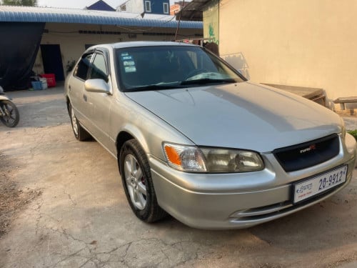 ឆ្លាមឆ្នាំ2000ឡានសាច់ដែកស្អាត ប្រអប់លេខអេម ម៉ាសុីនត្រជាក់រងា សុីសាំងតិច តម្លៃចរចារ ភ្នំពេញ)