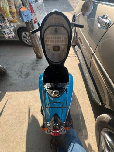 ម៉ូតូលក់បងៗ380$