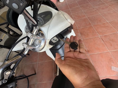 សាង700$