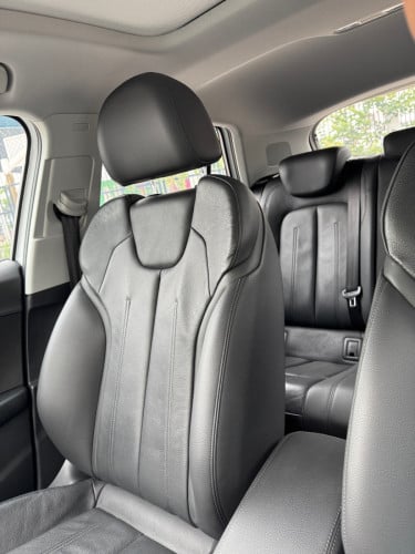 ឡានលក់21500(ចរចារ) Audi q2 2020 តំឡៃប្រហៃToyota Raize ជិះស្រួលជាងសុីប្រេងតិចជាង