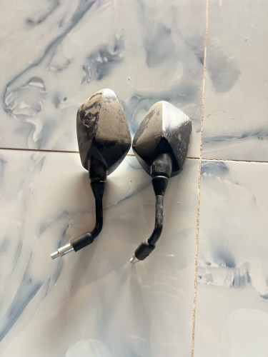 លក់កញ្ចក់ Cb650r សិន