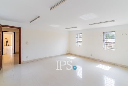 #FORSALE 🏗 ដីជាមួយអគារទំហំ 1,530 ម៉ែត្រការេ -📍ព្រែកថ្មី, ភ្នំពេញ