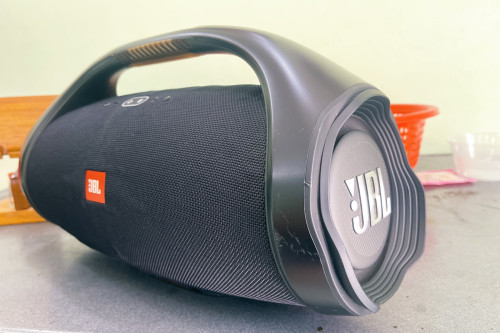 លក់ Jbl Boom Box 2 សំលេងនៅអេម ថ្មនៅកាន់ល្អ