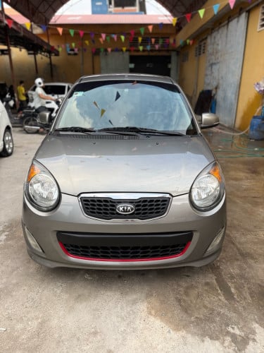 ២ គ្រឿងស្អាតៗ Kia Morning 2009 & 2010 full ស ប្រផេះ អត់បុកប៉ះ ធានាជូន ២ ខែ
