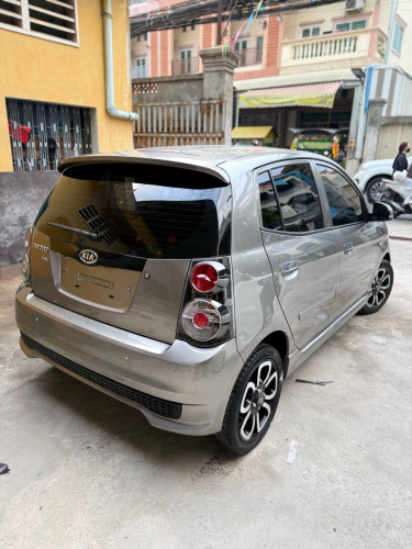 ២ គ្រឿងស្អាតៗ Kia Morning 2009 & 2010 full ស ប្រផេះ អត់បុកប៉ះ ធានាជូន ២ ខែ