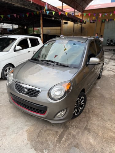 ២ គ្រឿងស្អាតៗ Kia Morning 2009 & 2010 full ស ប្រផេះ អត់បុកប៉ះ ធានាជូន ២ ខែ