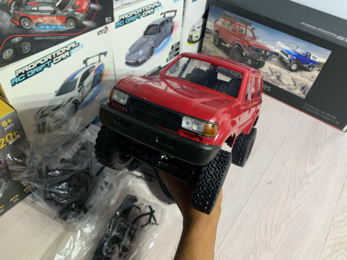 ឡានបញ្ជា​ Off-road ប៉ុងពីរ​ (4X4)វិលកង់មុខក្រោយ​ ទំហំធំ