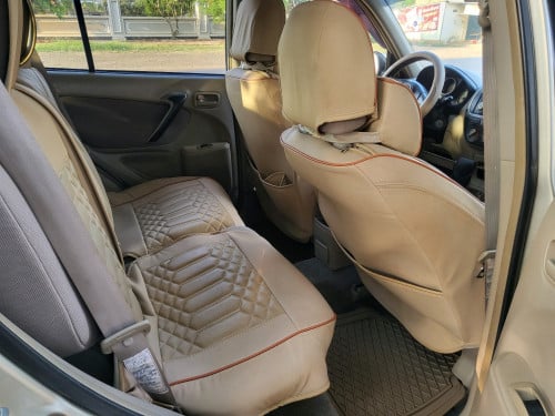 លក់Rav4 ពណ៌ទឹកប្រាក់01 ប៉ុង1
