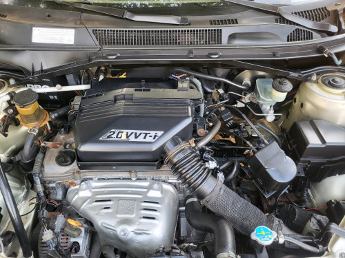លក់Rav4 ពណ៌ទឹកប្រាក់01 ប៉ុង1
