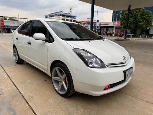 ឡានលក់ Toyota Pruis 05Full ប្រភេទឡានស្អាតថ្មីដាច់សុីនចិត្តមួយជុំ អាគុយតែមបី ABSទេីបដូរហេីយ🎁