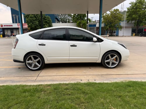 ឡានលក់ Toyota Pruis 05Full ប្រភេទឡានស្អាតថ្មីដាច់សុីនចិត្តមួយជុំ អាគុយតែមបី ABSទេីបដូរហេីយ🎁
