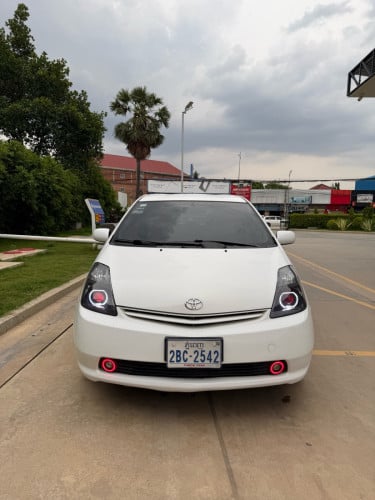ឡានលក់ Toyota Pruis 05Full ប្រភេទឡានស្អាតថ្មីដាច់សុីនចិត្តមួយជុំ អាគុយតែមបី ABSទេីបដូរហេីយ🎁