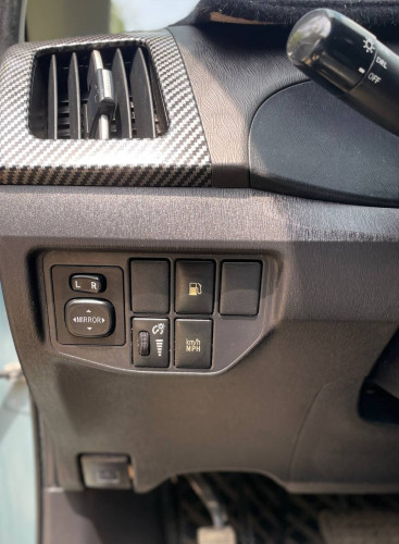 💥MHP2004_PRIUS_2012_PLUG-IN_ផ្សែងបារី