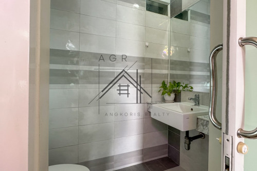 2 Bedroom Serviced Apartment For Rent in BKK1 Phnom Penh