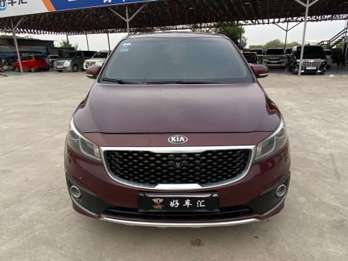 2017 Kia Carnival Diesel - 11 seats - full options