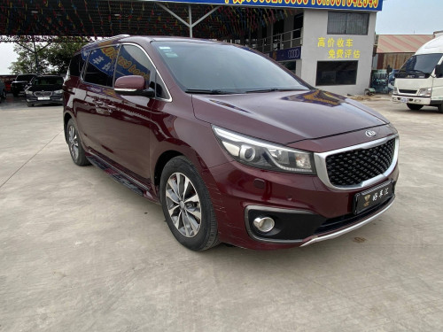 2017 Kia Carnival Diesel - 11 seats - full options