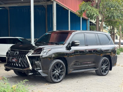 2020 LX570 Black Edition S 黒 KURO