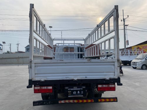 2025Dongfeng4.2  rice trucK