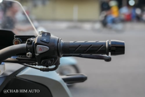 Adv023      90%
