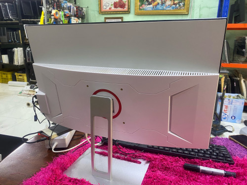 All in one core i5 ជំនាន់ទី7 / ram 16gb / ssd 256gb