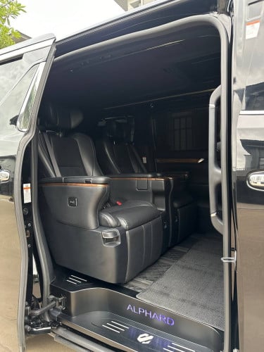 Alphard2015/ម្ចាស់ផ្ទាល់