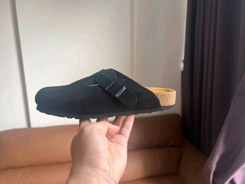 Birkenstock（德国勃肯）