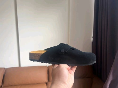 Birkenstock（德国勃肯）