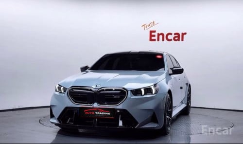 BMW G90 M5 Hybrid Sedan 2025
