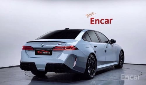 BMW G90 M5 Hybrid Sedan 2025