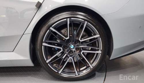 BMW G90 M5 Hybrid Sedan 2025