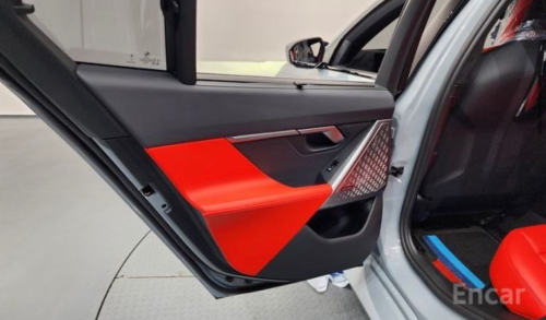 BMW G90 M5 Hybrid Sedan 2025