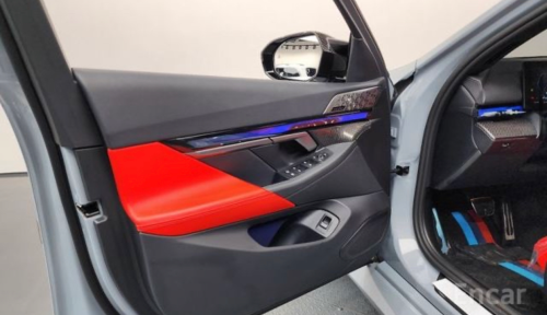 BMW G90 M5 Hybrid Sedan 2025