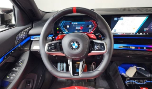 BMW G90 M5 Hybrid Sedan 2025