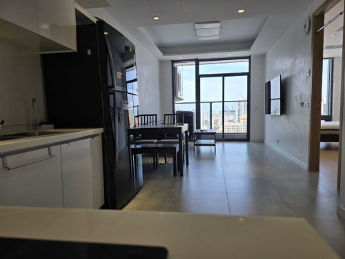 Condo two bedroom for Sale at the Penthouse residence