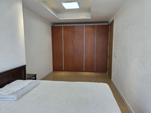 Condo two bedroom for Sale at the Penthouse residence