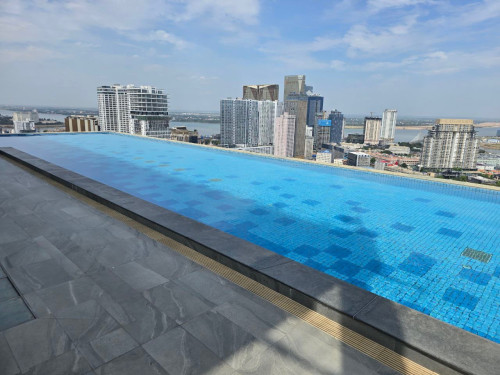 Condo two bedroom for Sale at the Penthouse residence