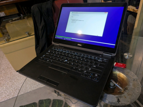 Dell latitude E7440/i7-4700u/ram8/SSD256/14inch touch screen