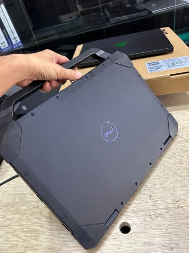Dell Rugged 14 i7-8565u| Ram: 16GB| SSD: 512GB 14" fHD touch Screen 4G LTE