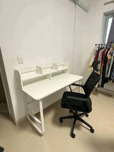 Desk set $74