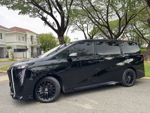 GAC GM8