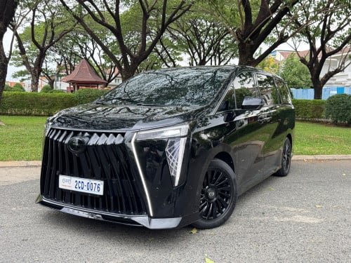 GAC GM8