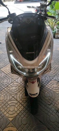 Honda PCX 017 មួយទឹក 80%