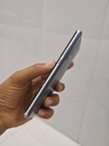 Huawei P40 Pro 8g/256g_Global(វៃដូរបាន)👉$215