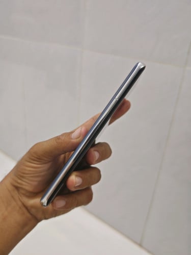 Huawei P40 Pro 8g/256g_Global(វៃដូរបាន)👉$215